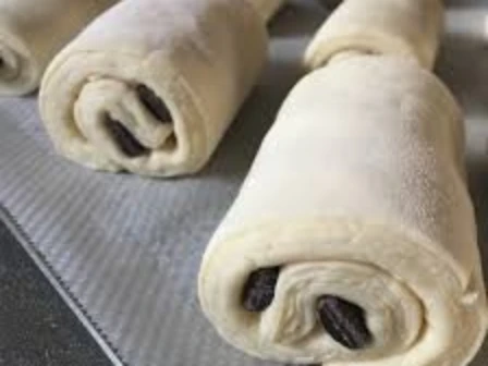 petit déjeuner boulangerie réunion pain au chocolat