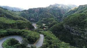 Les routes de Cilaos, Salazie et d'autres régions montagneuses de La Réunion connaissent des perturbations importantes en période de fortes pluies.